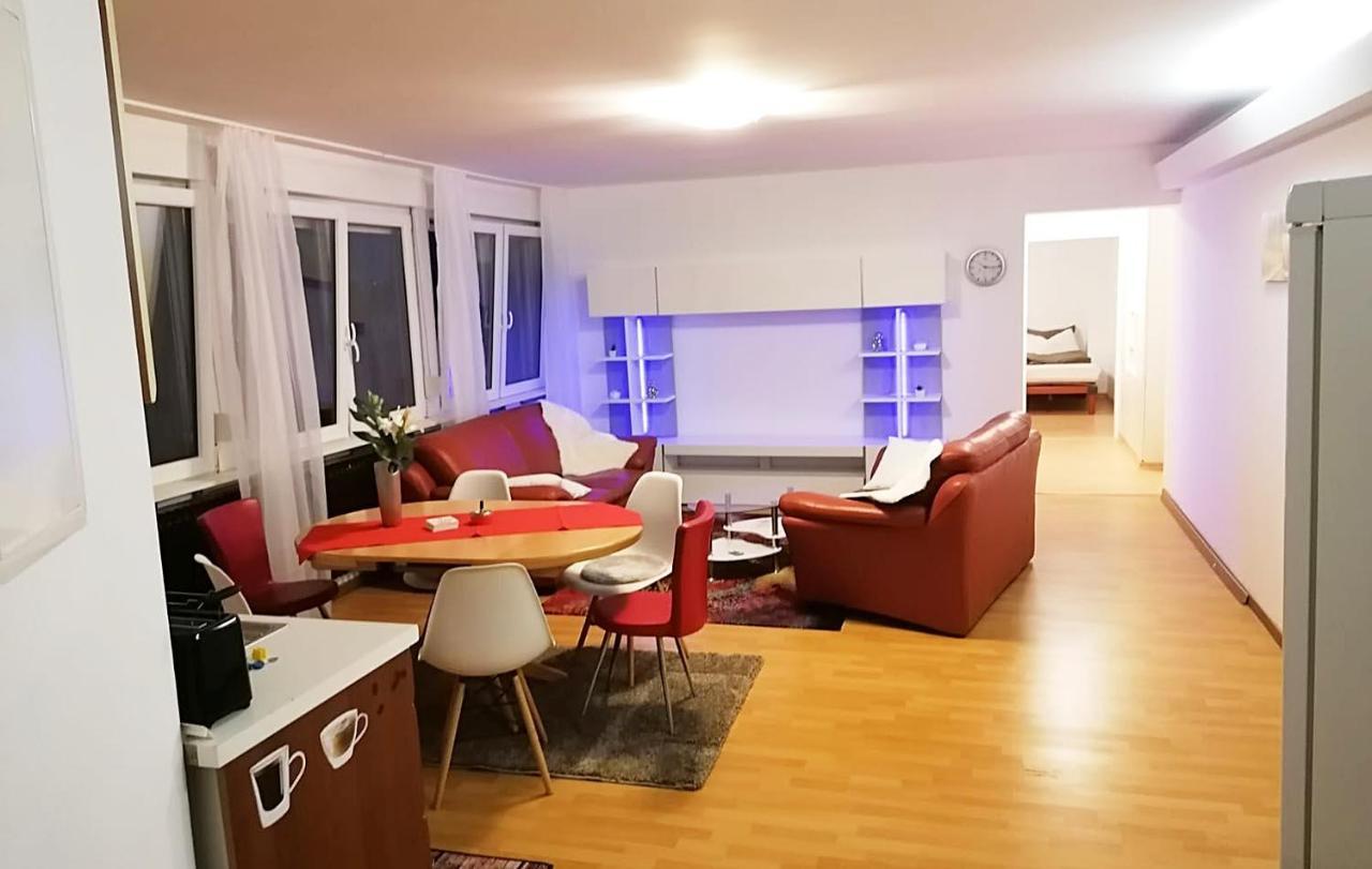 Gemuetliche Apartments In Niederdorfelden Екстер'єр фото