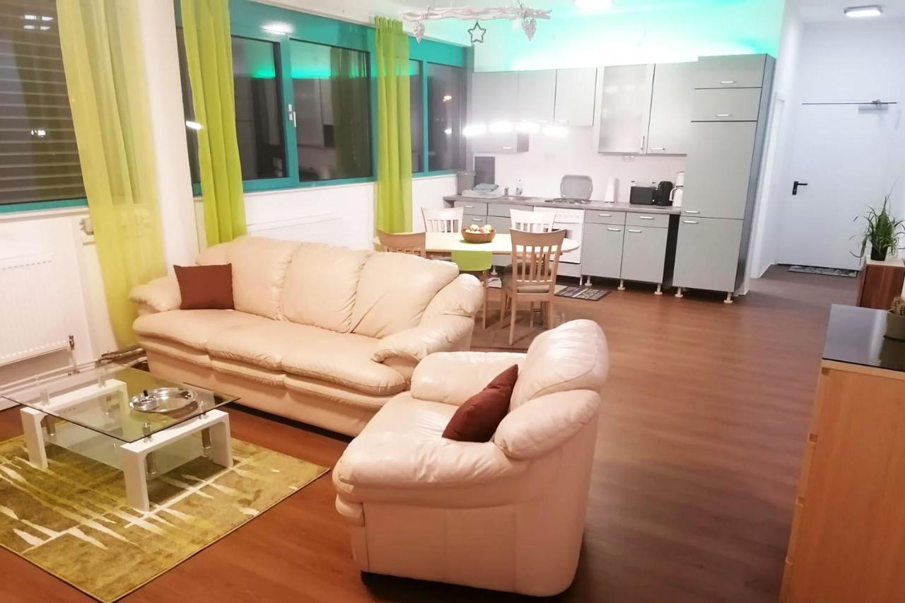 Gemuetliche Apartments In Niederdorfelden Екстер'єр фото