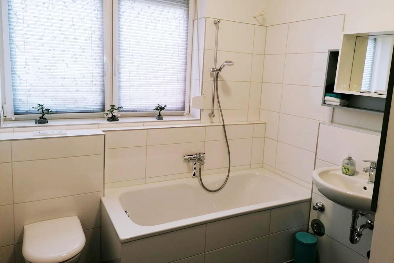 Gemuetliche Apartments In Niederdorfelden Екстер'єр фото