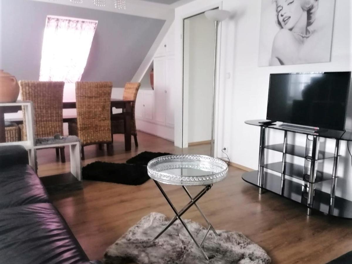 Gemuetliche Apartments In Niederdorfelden Екстер'єр фото