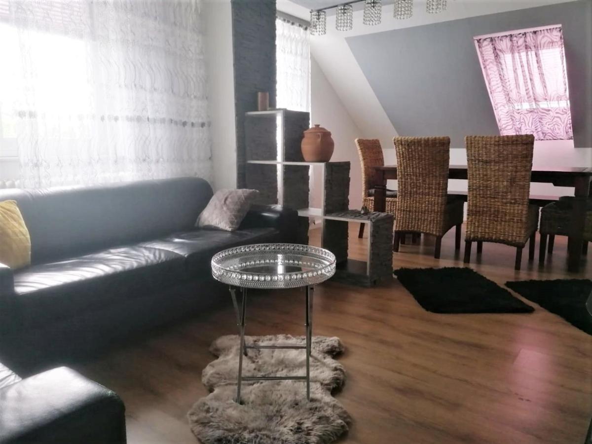 Gemuetliche Apartments In Niederdorfelden Екстер'єр фото